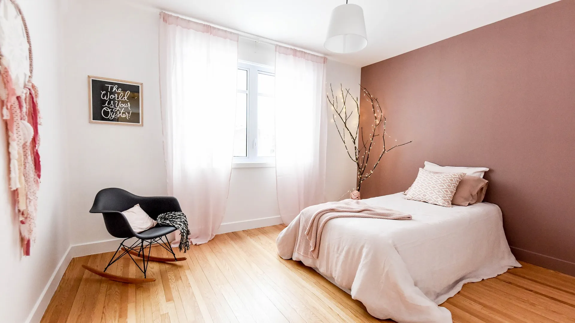 Teenager's bedroom detail — Montreal bungalow renovation.