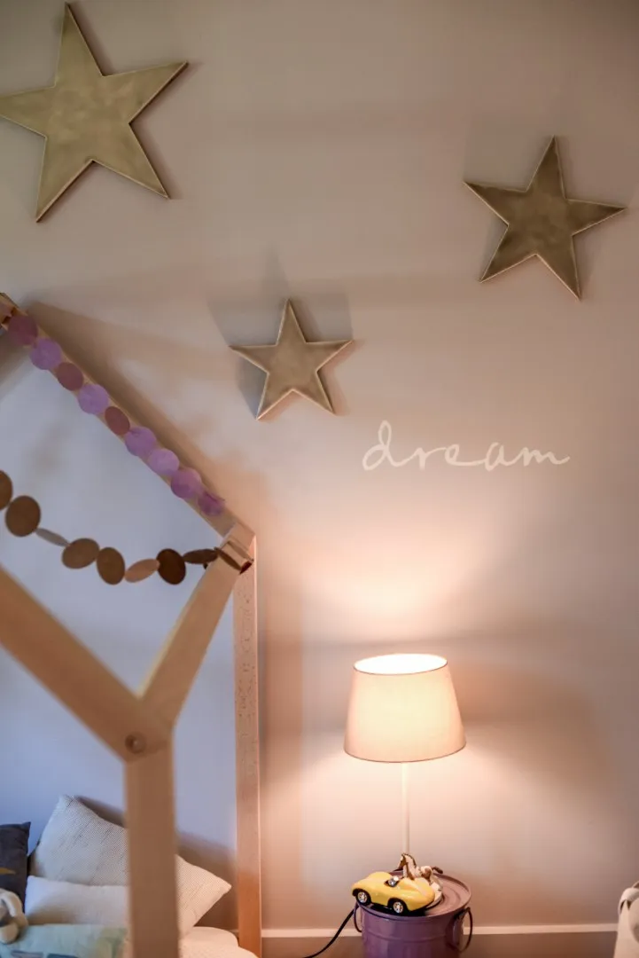 Détail de la chambre d'enfant — cottage de Montréal.